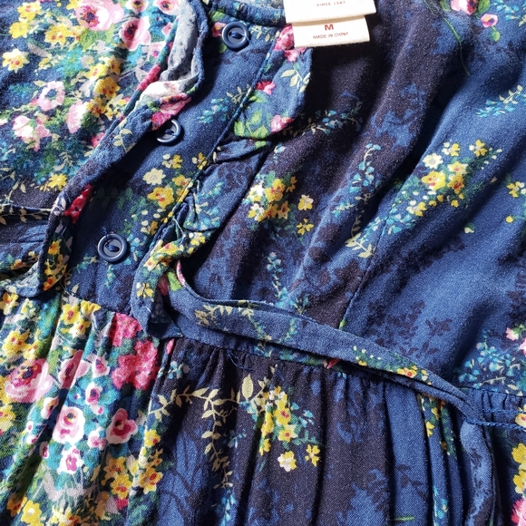 Dress - Picture 5 of 8